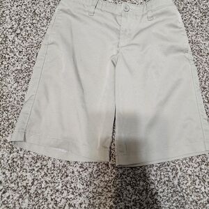 Under Armour Boys Golf Shorts | Size 8 | Great Condition